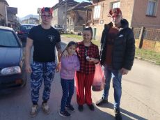 МЛАДИТЕ ДОБРОВОЛЦИ НА ЧЕРВЕНИЯ КРЪСТ ОТВОРИХА СЪРЦАТА НА ДЕЦАТА С ЦЕТСКА ЦЕРЕБРАЛНА ПАРАЛИЗА