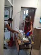 БЧК – Ловеч продължава раздаването на продукти на уязвими български граждани по Оперативната програма за храни